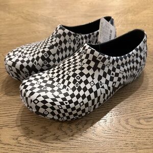 Crocs On The Clock Graphic Clogs - Slip Resistant Work Shoes - M Sz 9 / W Sz 11